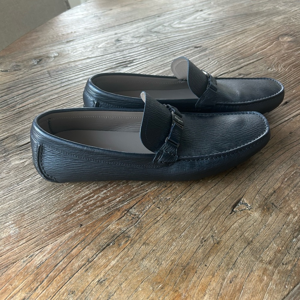 Brand new navy blue Ferragamo Leather Slip-On Loafers with Minimalist Design